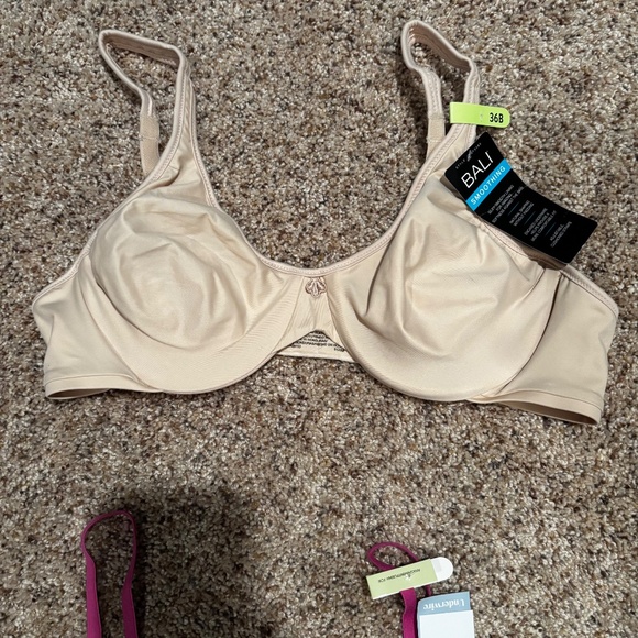 3-36B Bras - Picture 2 of 3